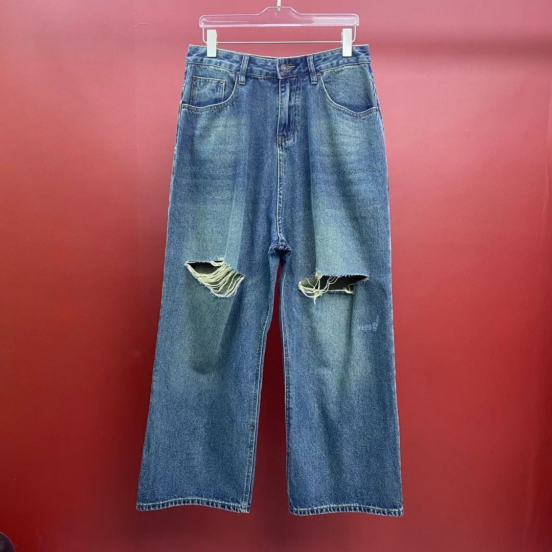 詳細な写真と価格については私に連絡してください。