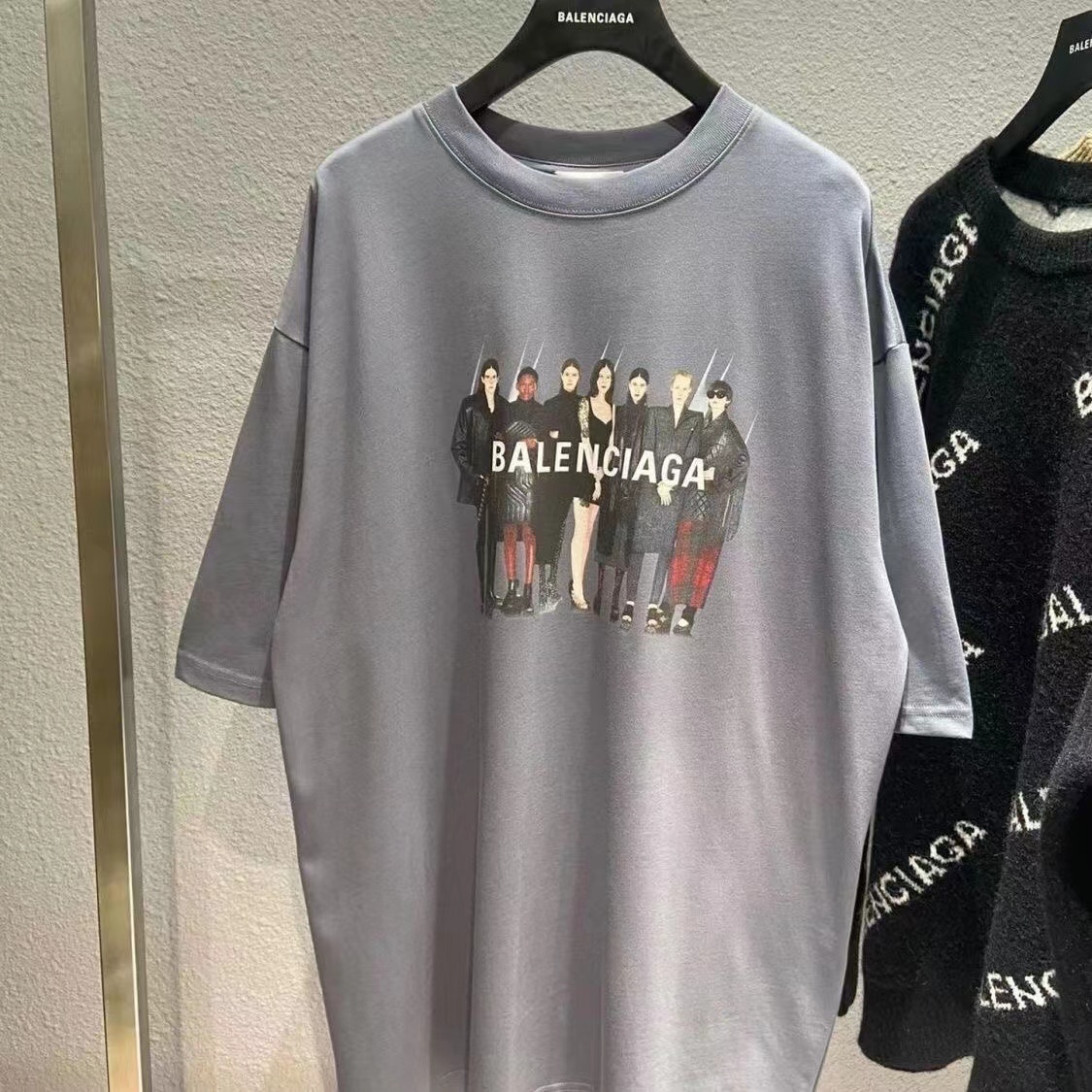 詳細な写真と価格については私に連絡してください。