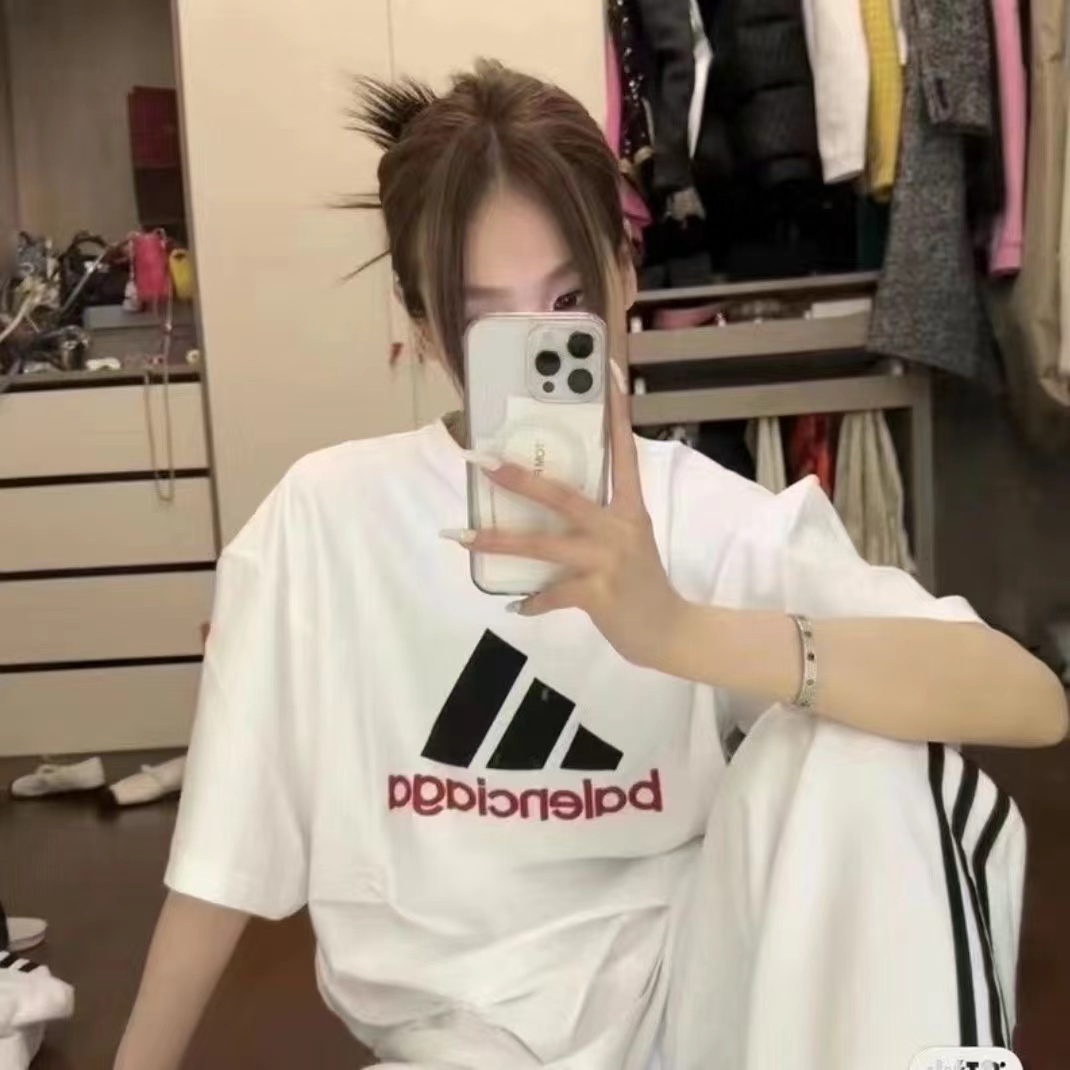 詳細な写真と価格については私に連絡してください。