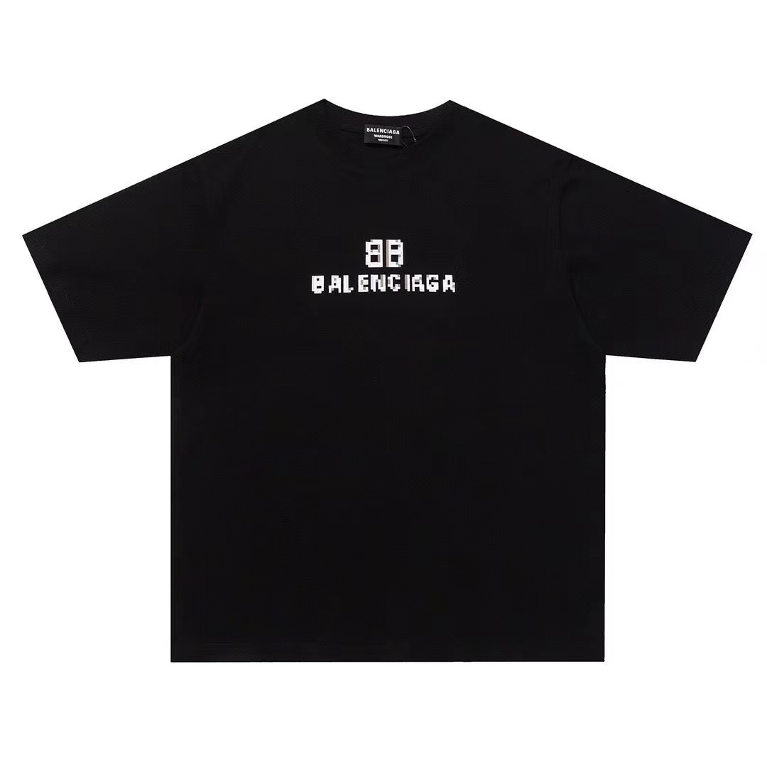 詳細な写真と価格については私に連絡してください。