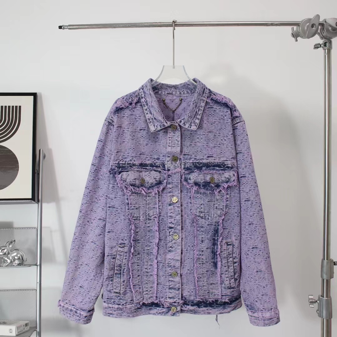 詳細な写真と価格については私に連絡してください。