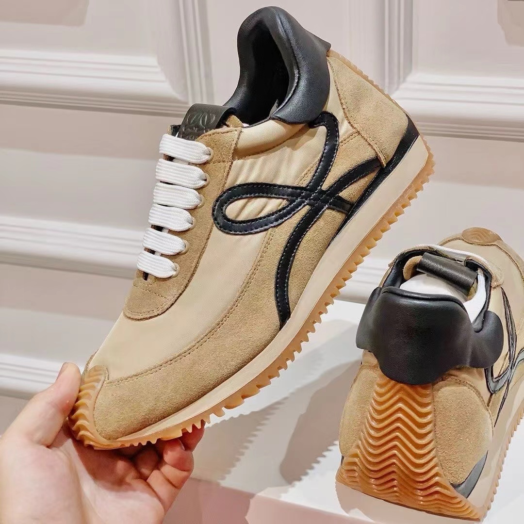 詳細な写真と価格については私に連絡してください