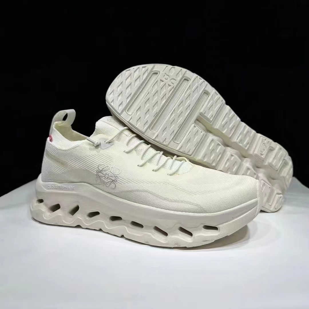 詳細な写真と価格については私に連絡してください