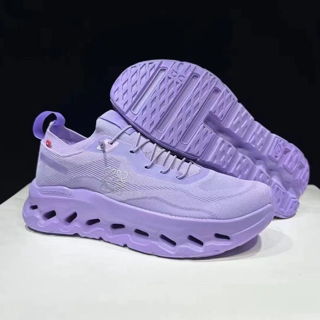 詳細な写真と価格については私に連絡してください