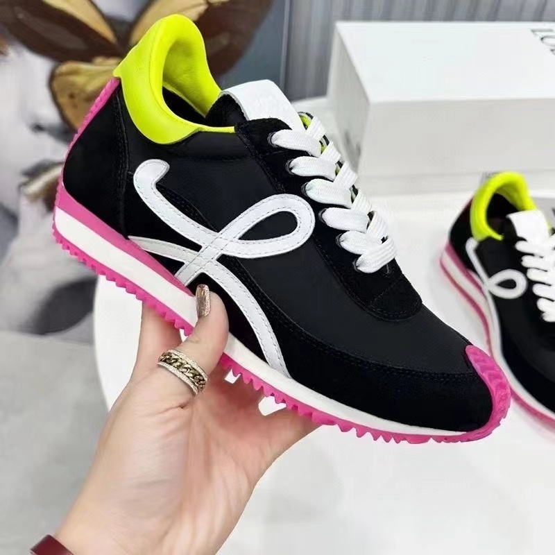 詳細な写真と価格については私に連絡してください