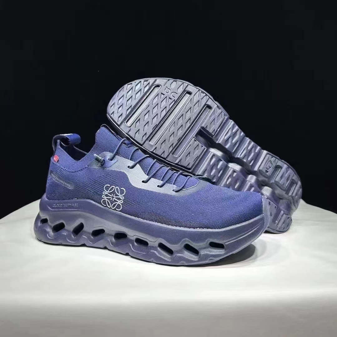 詳細な写真と価格については私に連絡してください