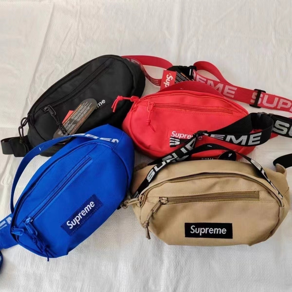 詳細な写真と価格については私に連絡してください。