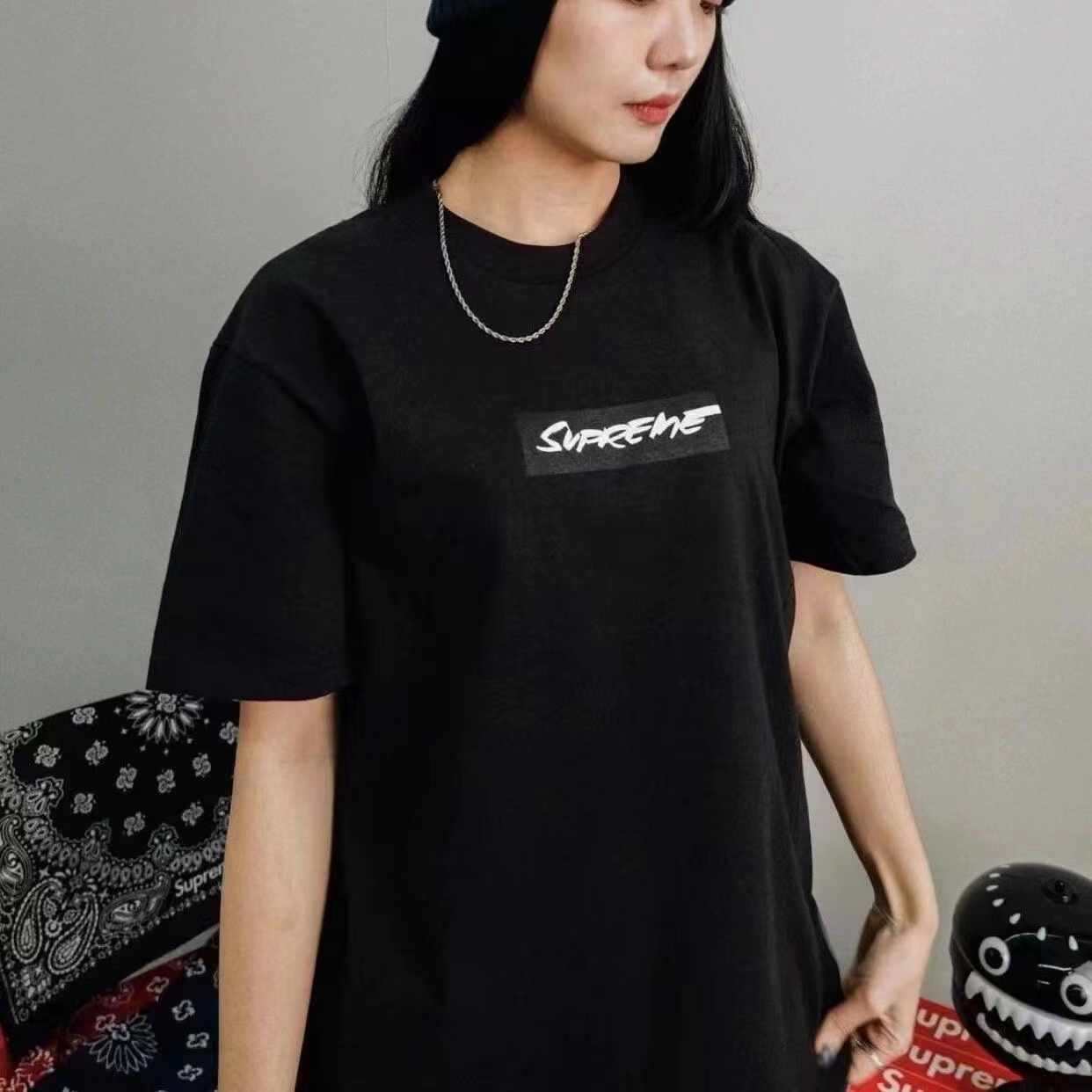 詳細な写真と価格については私に連絡してください。