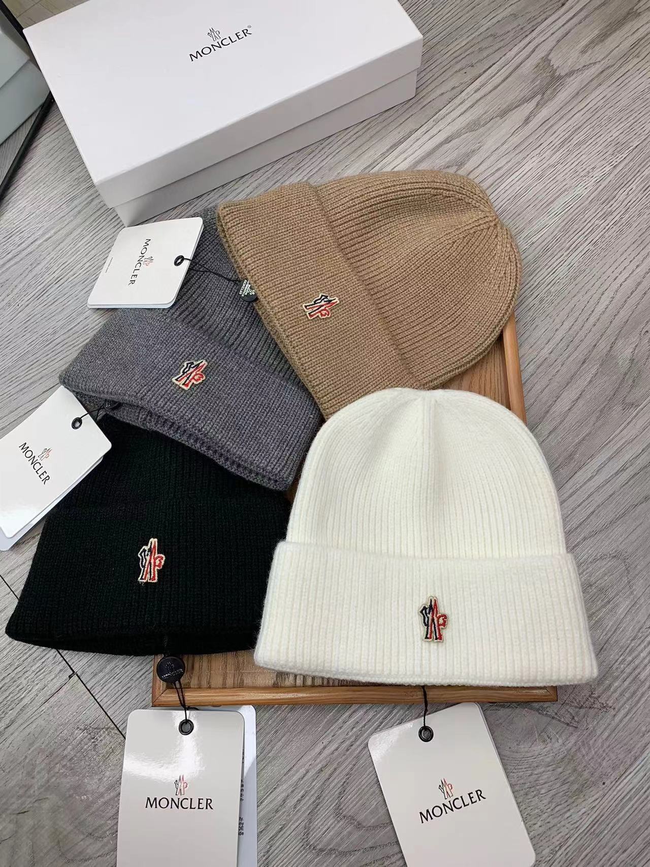 詳細な写真と価格については私に連絡してください。