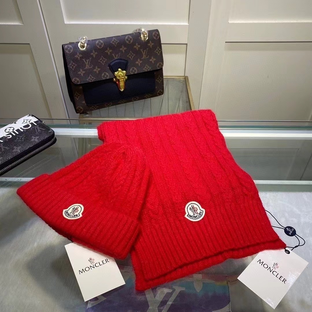 詳細な写真と価格については私に連絡してください。