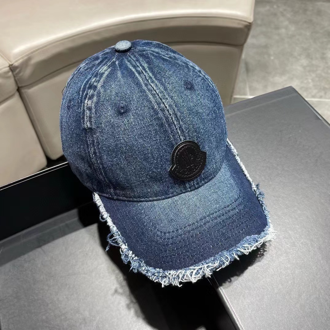 詳細な写真と価格については私に連絡してください。