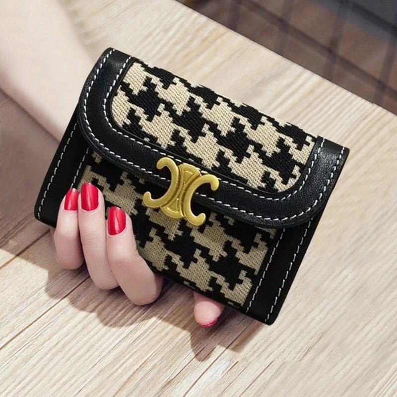 詳細な写真と価格については私に連絡してください