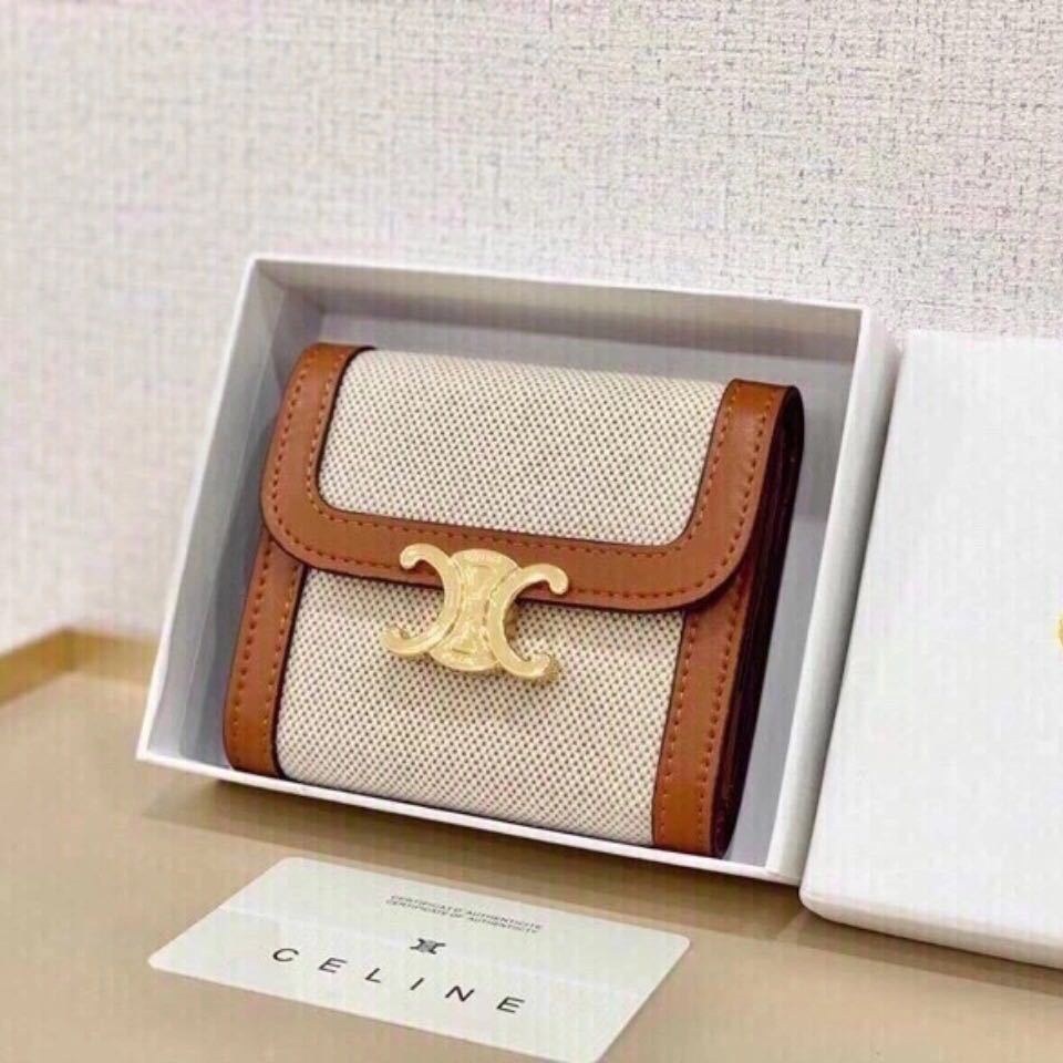 詳細な写真と価格については私に連絡してください