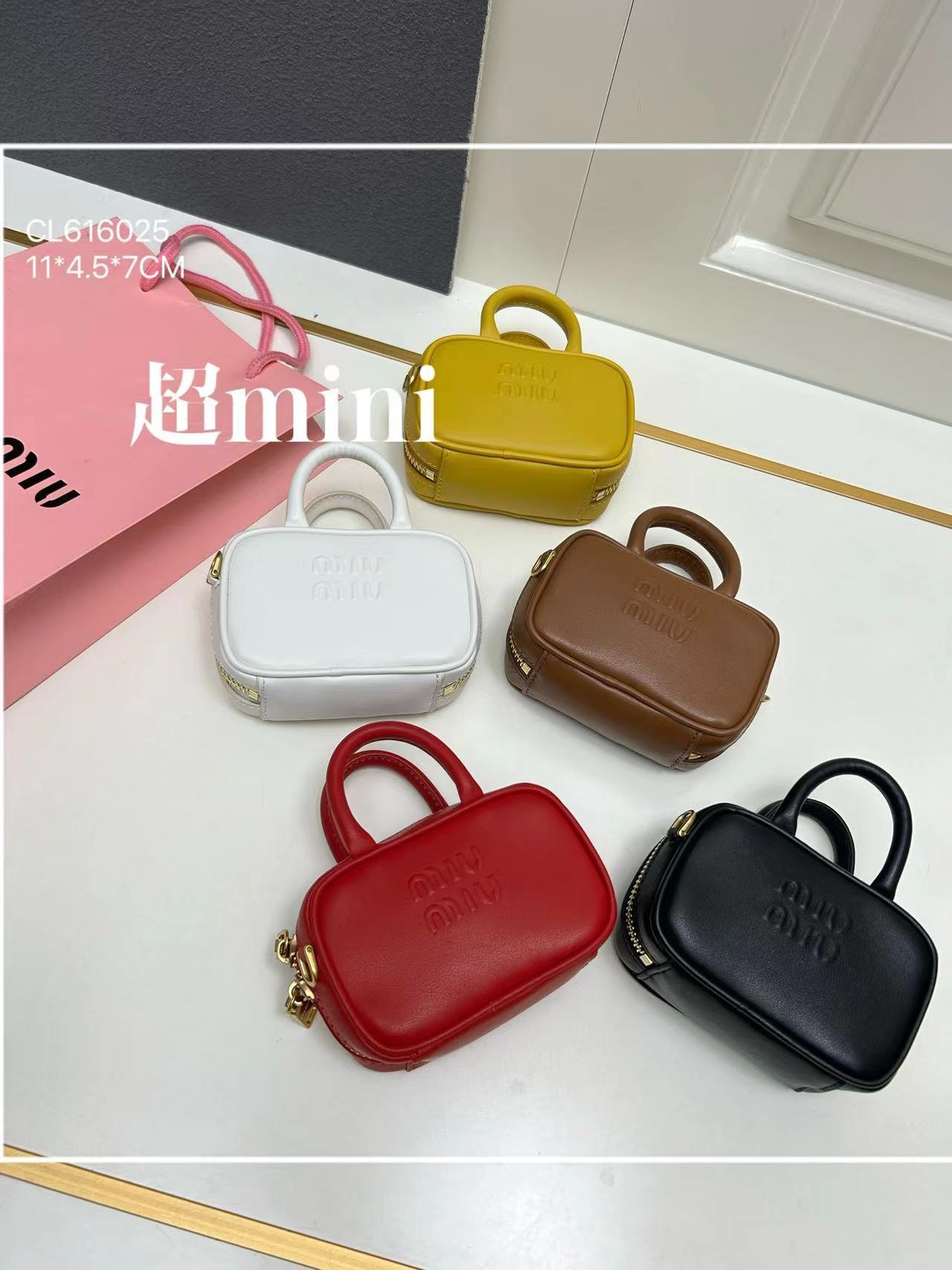 詳細な写真と価格については私に連絡してください