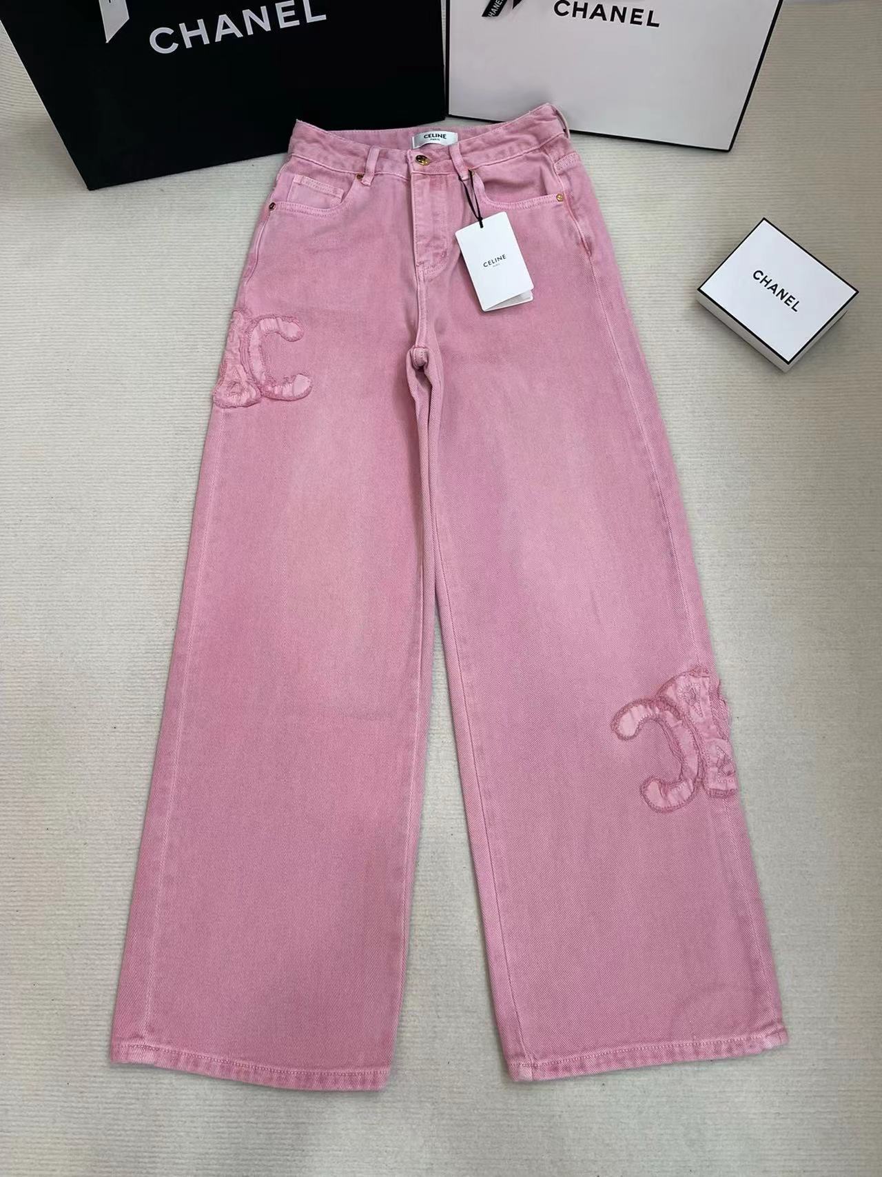 詳細な写真と価格については私に連絡してください。