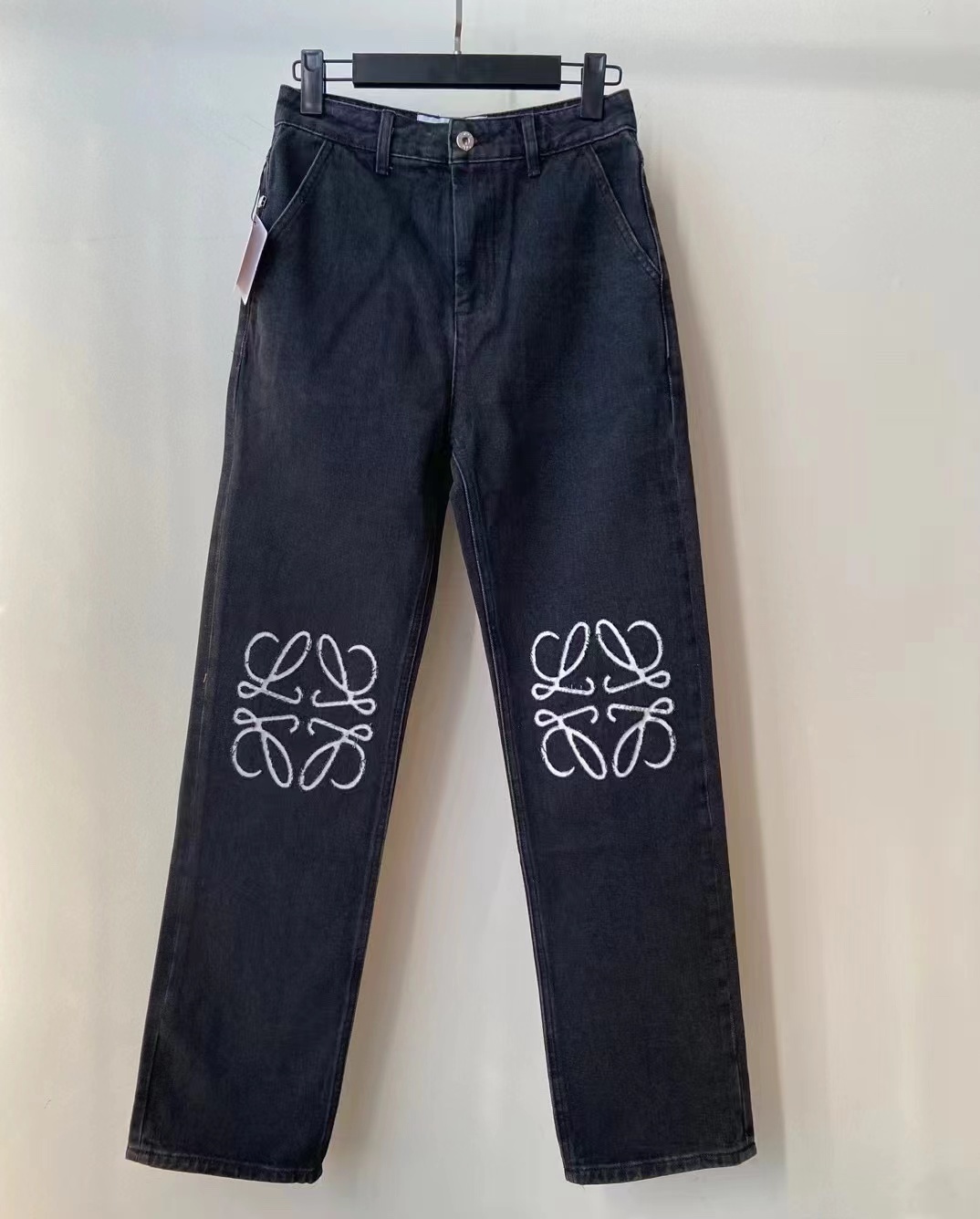 詳細な写真と価格については私に連絡してください。