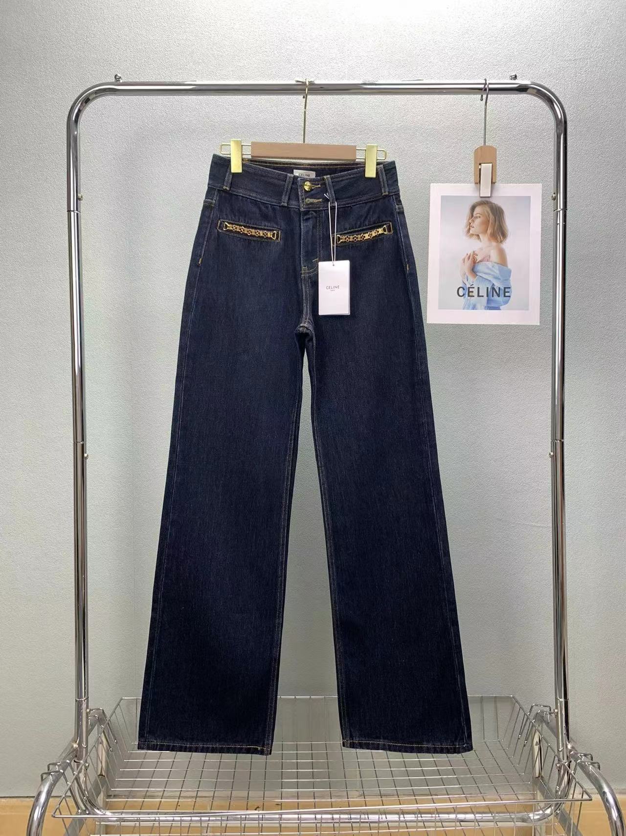 詳細な写真と価格については私に連絡してください。