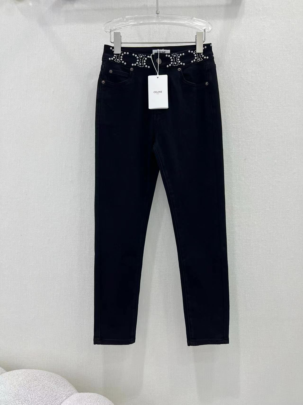 詳細な写真と価格については私に連絡してください。