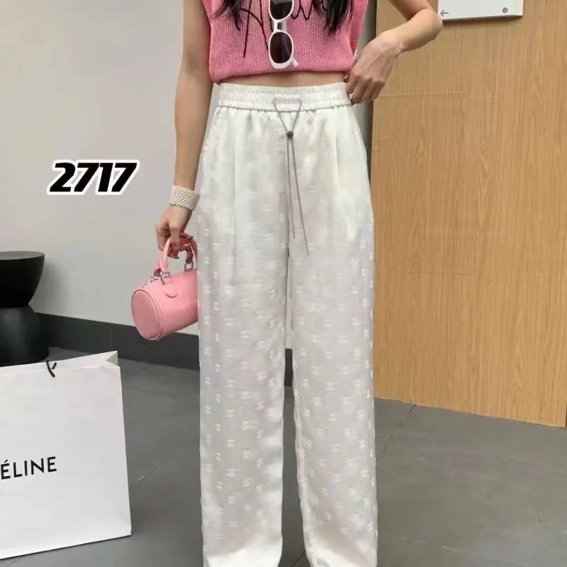 詳細な写真と価格については私に連絡してください。