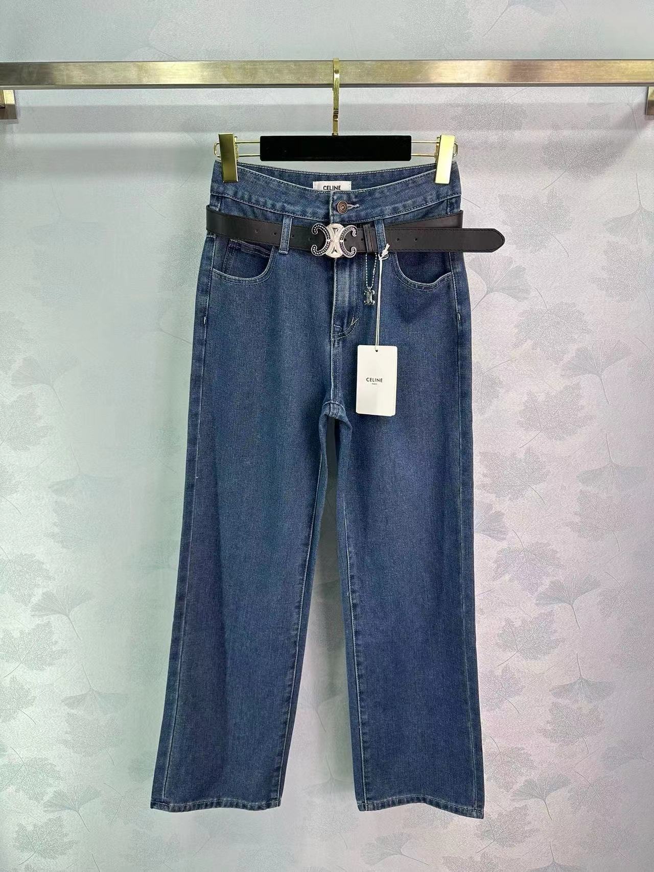 詳細な写真と価格については私に連絡してください。