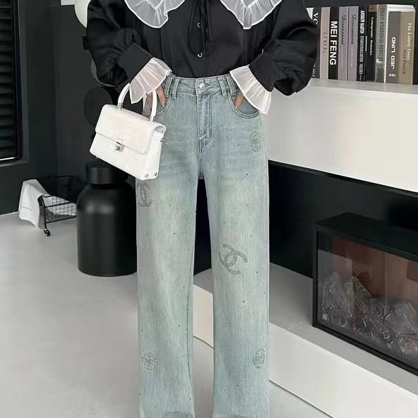 詳細な写真と価格については私に連絡してください。