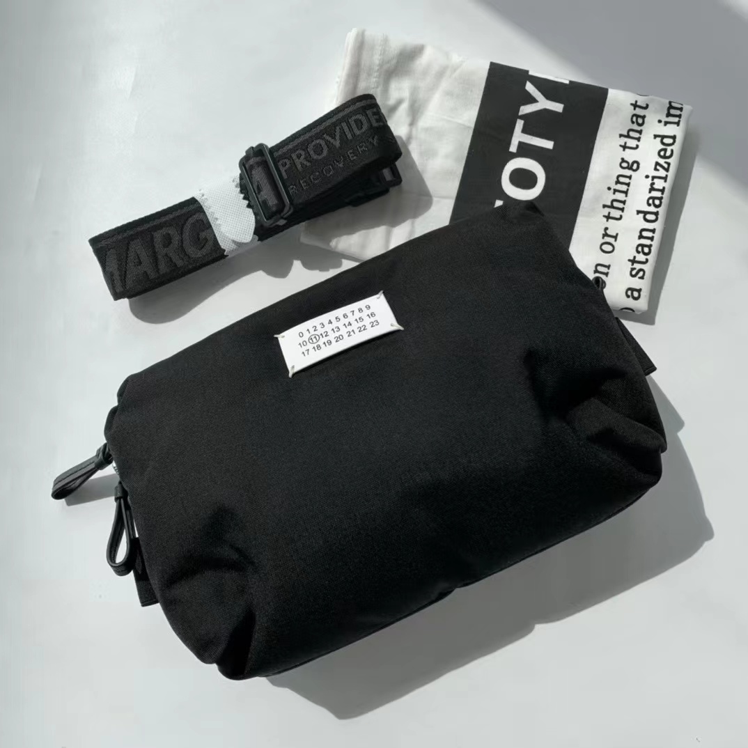 詳細な写真と価格については私に連絡してください。