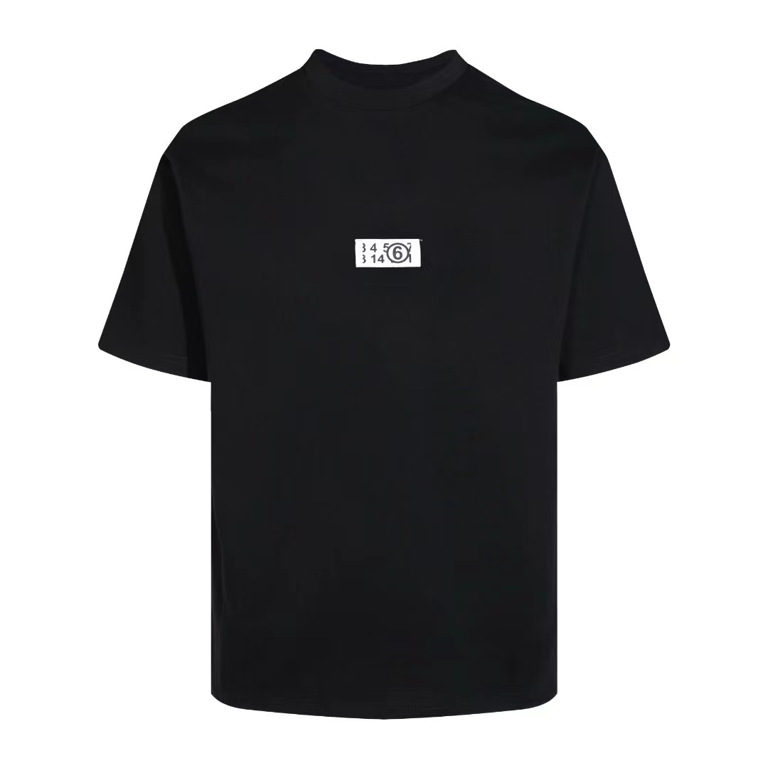 詳細な写真と価格については私に連絡してください。