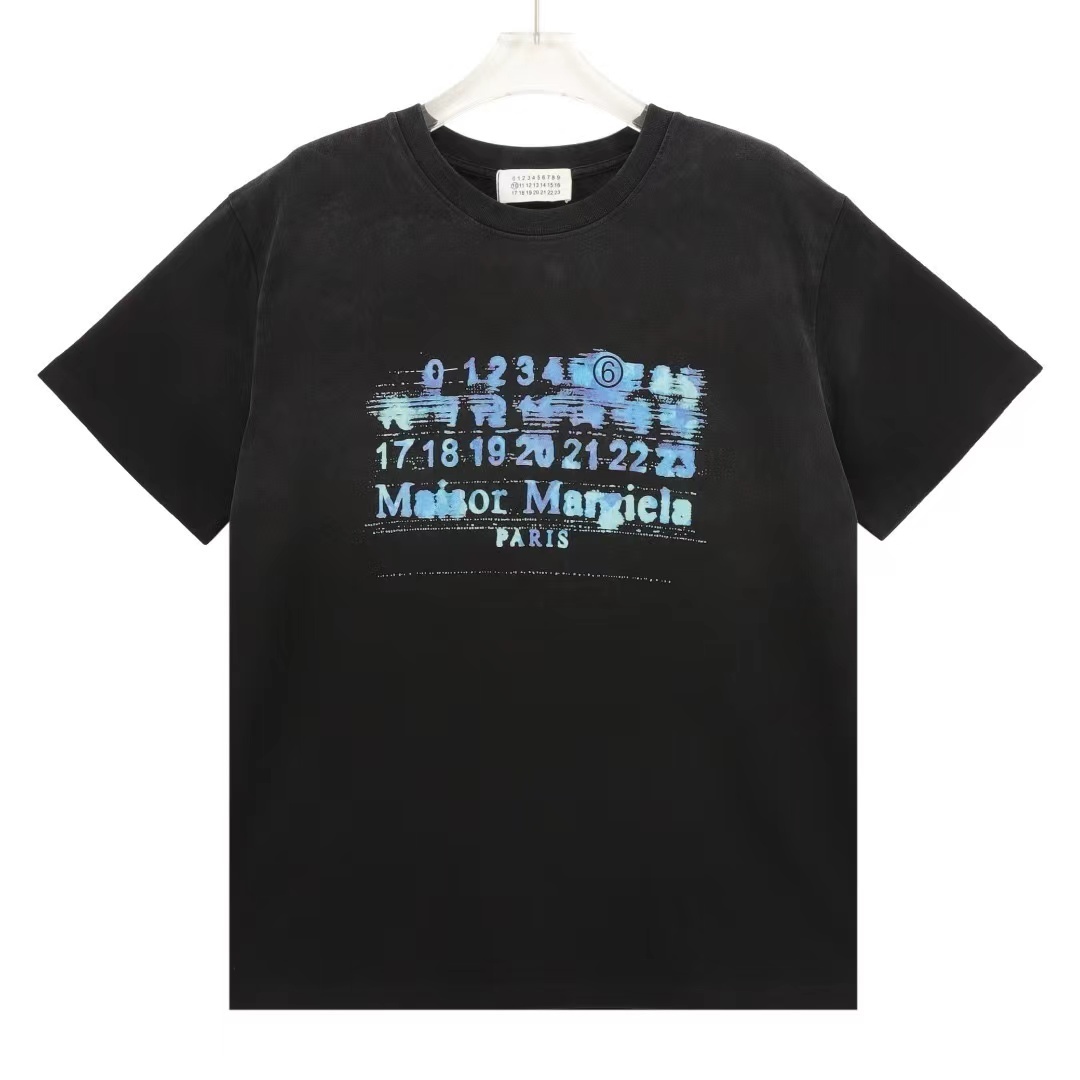 詳細な写真と価格については私に連絡してください。