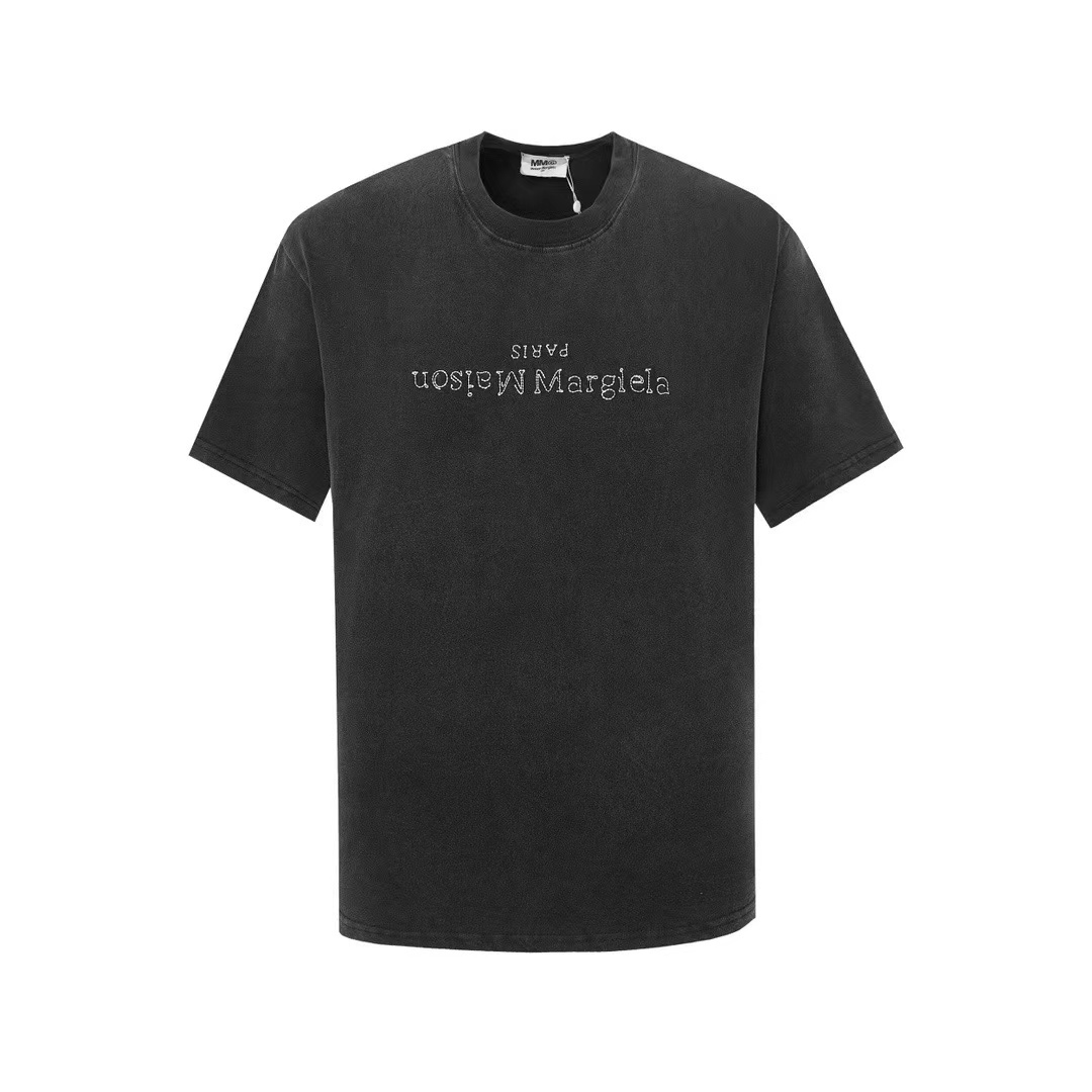 詳細な写真と価格については私に連絡してください。