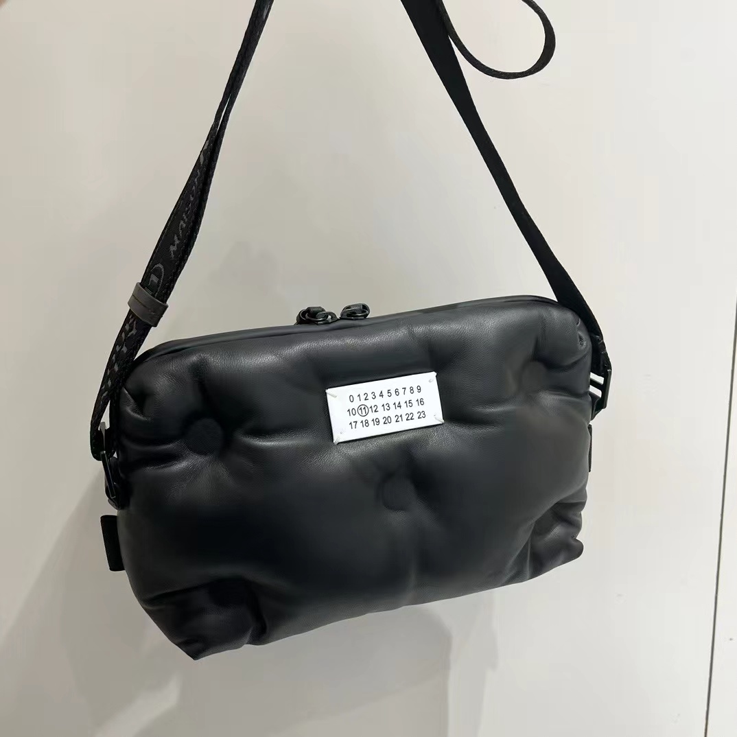 詳細な写真と価格については私に連絡してください。