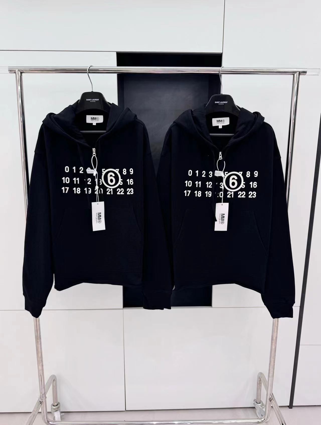 詳細な写真と価格については私に連絡してください。