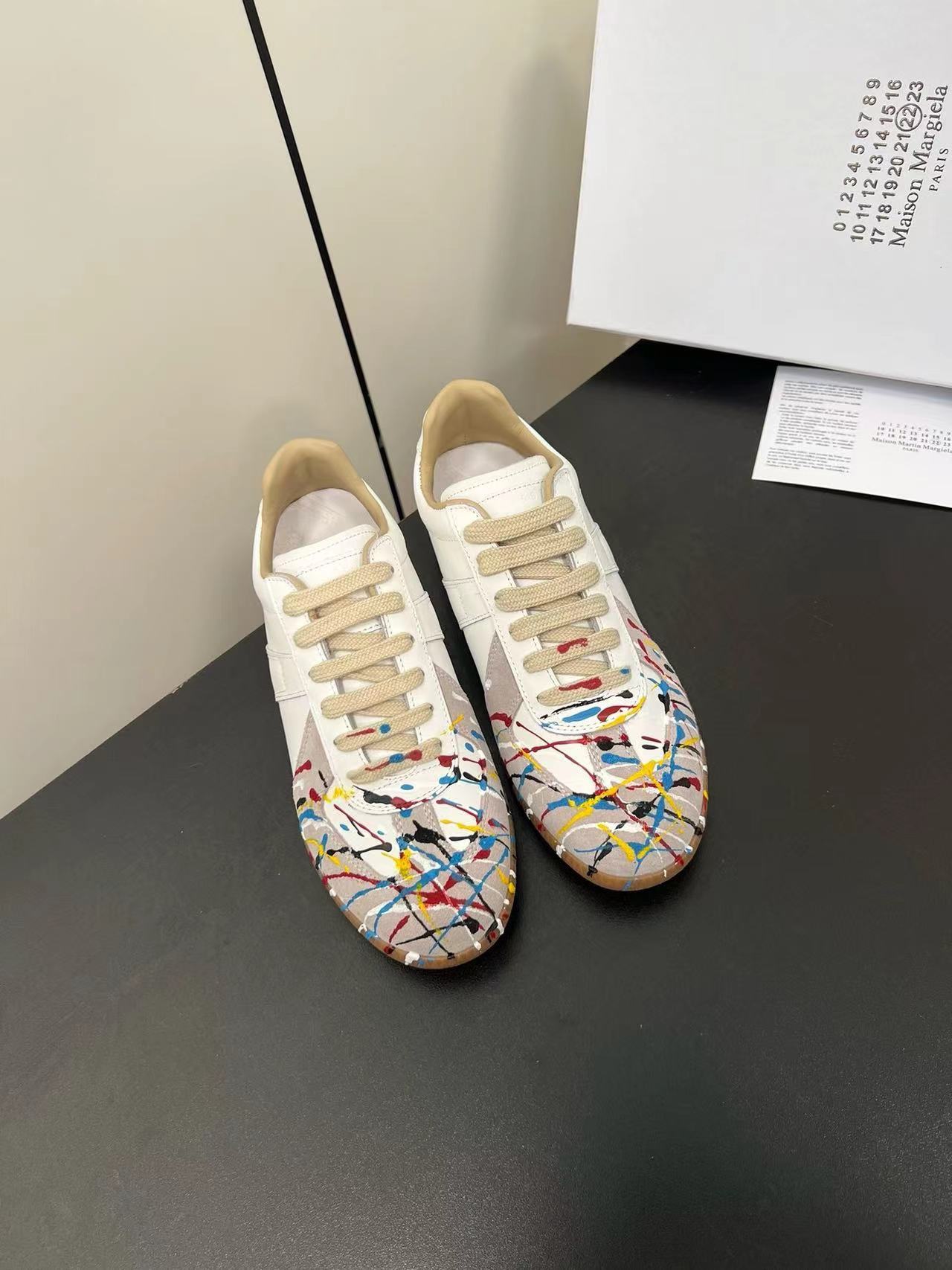 詳細な写真と価格については私に連絡してください。