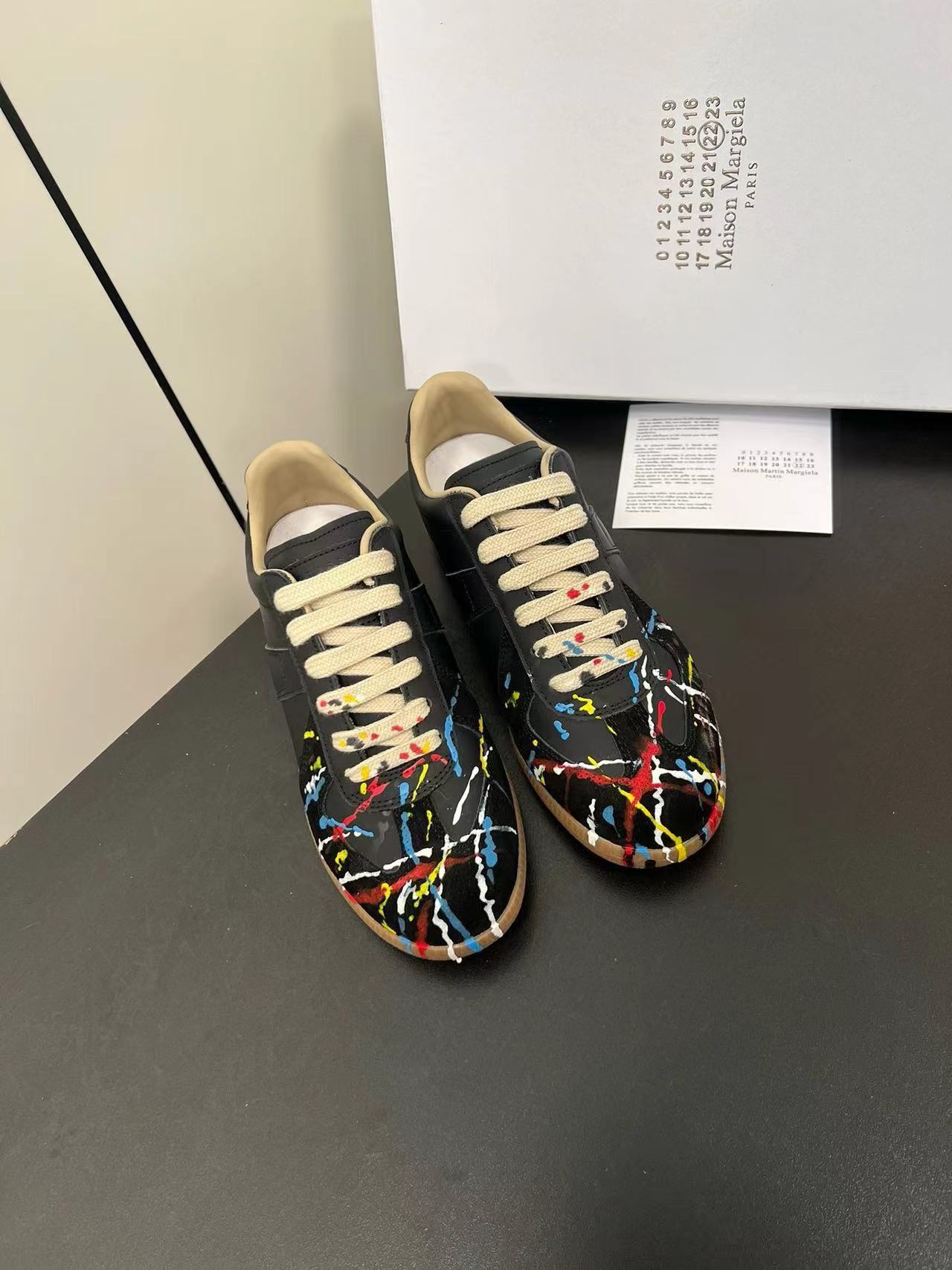 詳細な写真と価格については私に連絡してください。