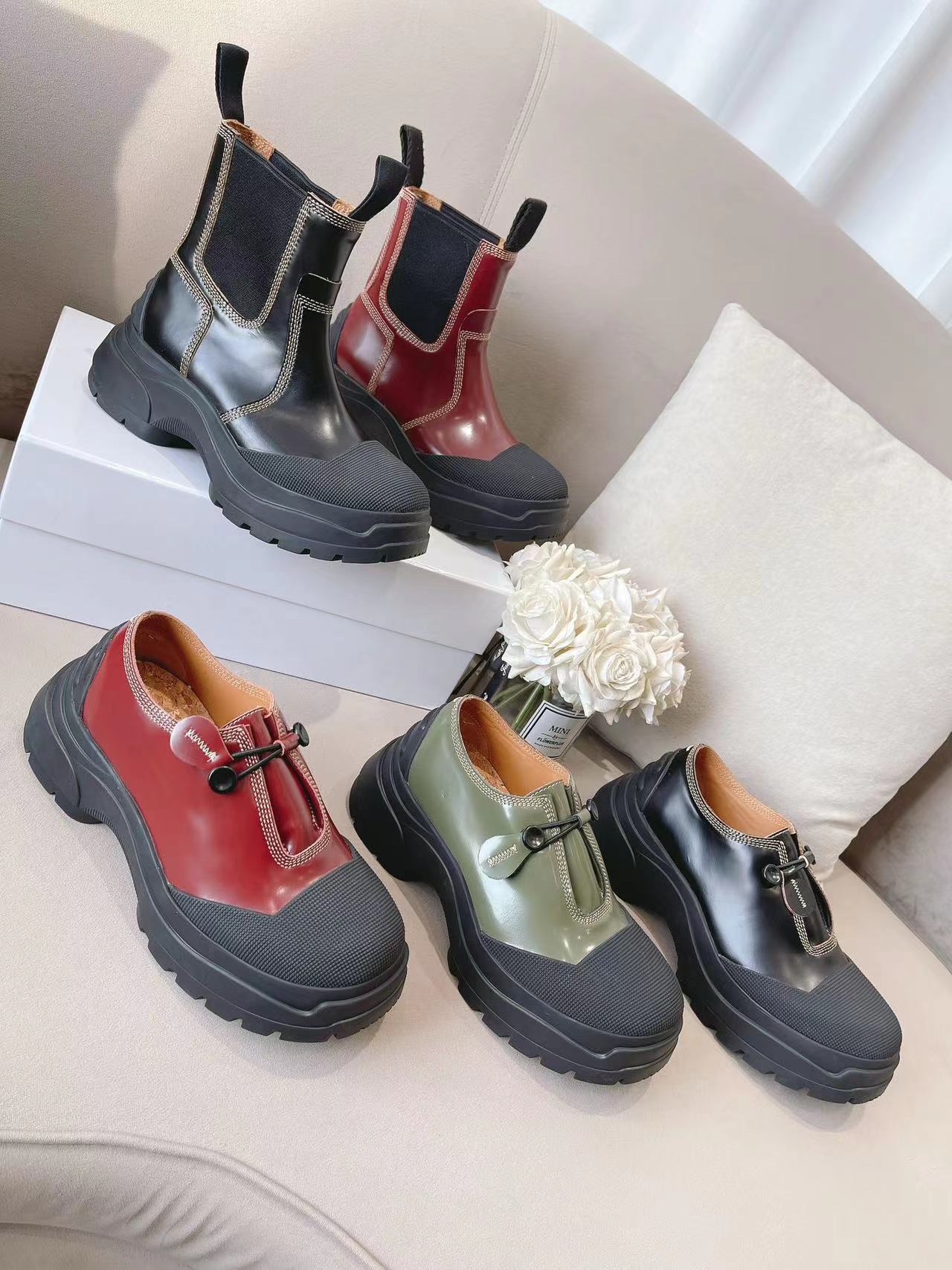 詳細な写真と価格については私に連絡してください。