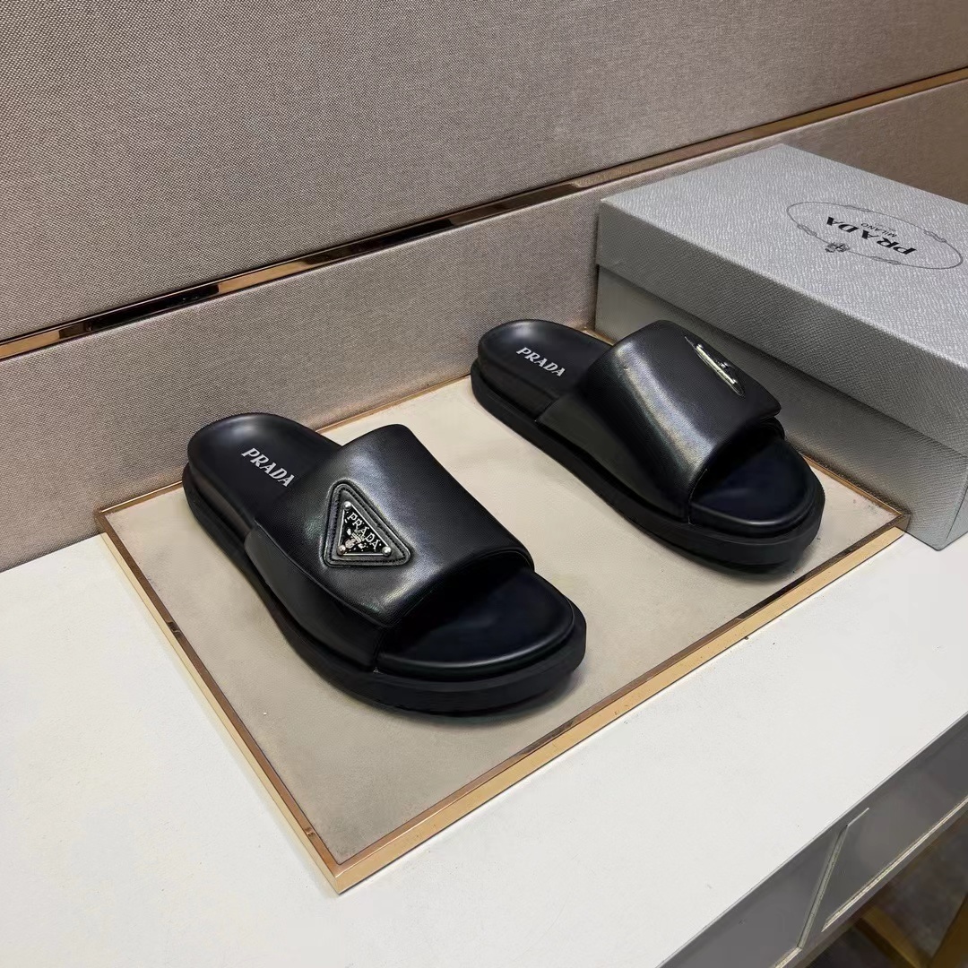 詳細な写真と価格については私に連絡してください。