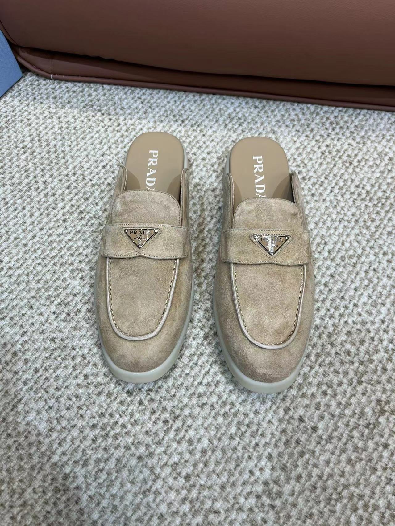 詳細な写真と価格については私に連絡してください。