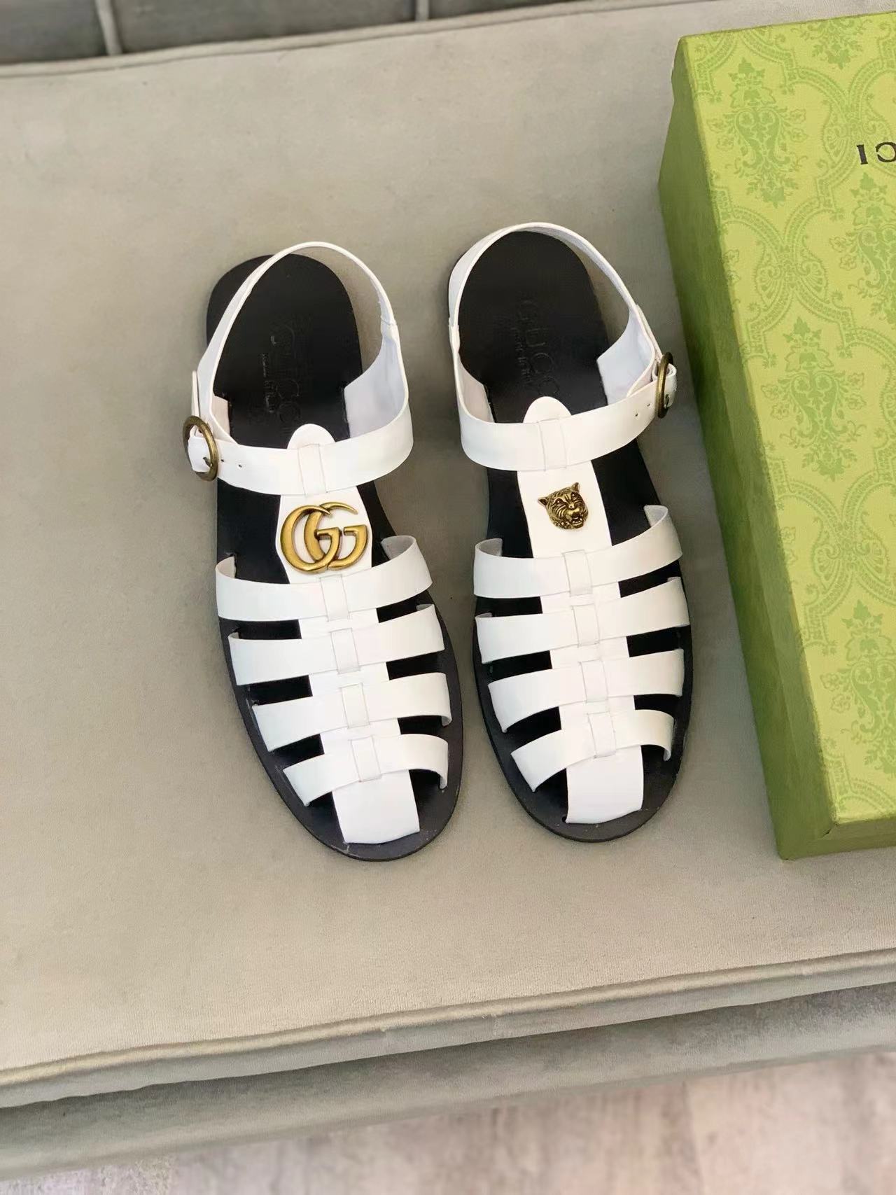 詳細な写真と価格については私に連絡してください。