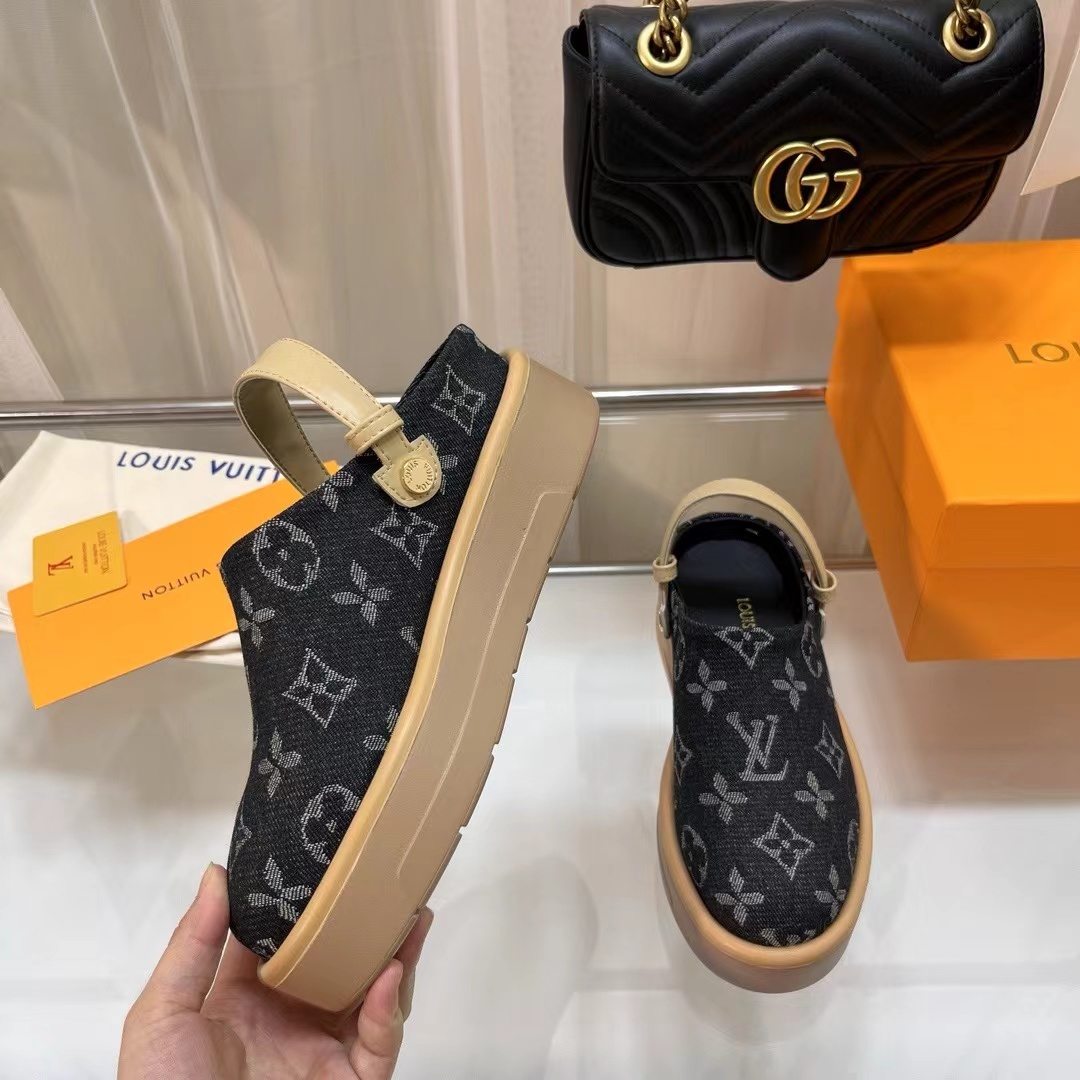 詳細な写真と価格については私に連絡してください。