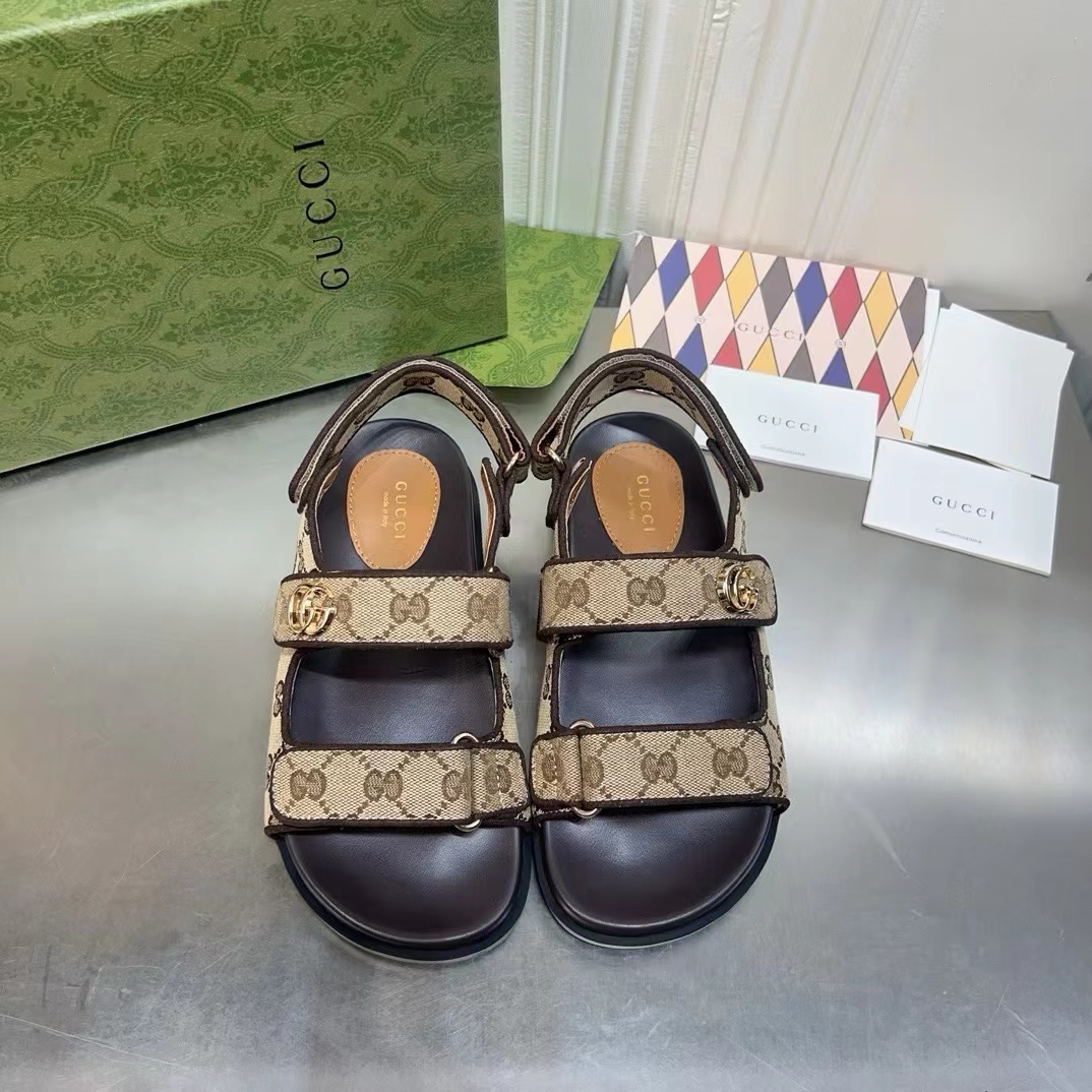 詳細な写真と価格については私に連絡してください。