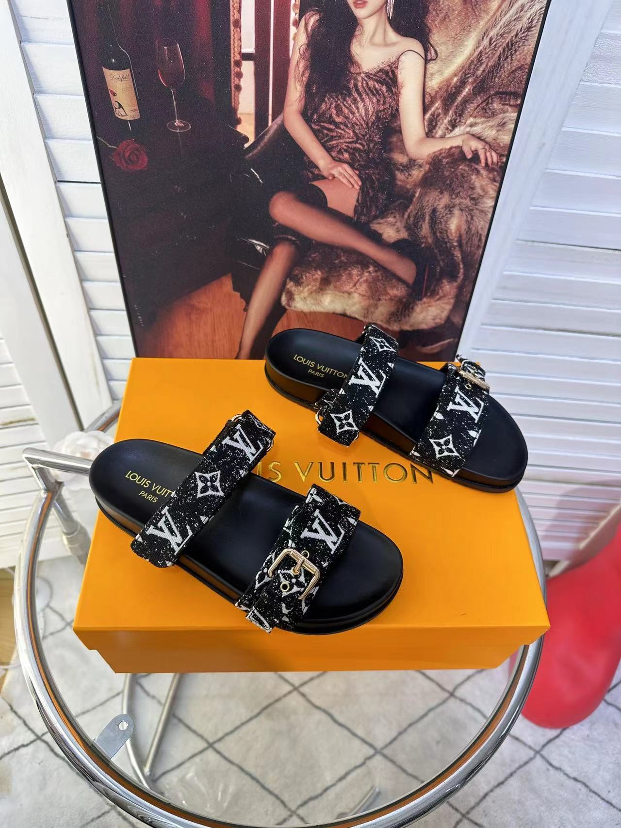 詳細な写真と価格については私に連絡してください。