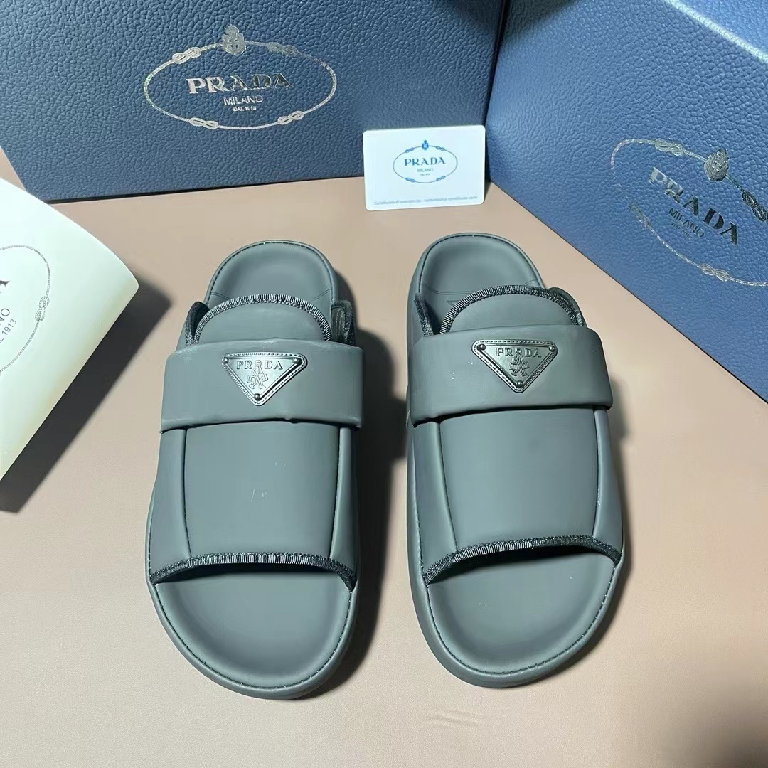 詳細な写真と価格については私に連絡してください。