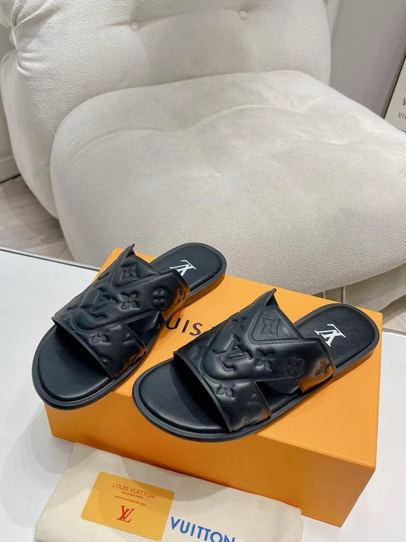 詳細な写真と価格については私に連絡してください。