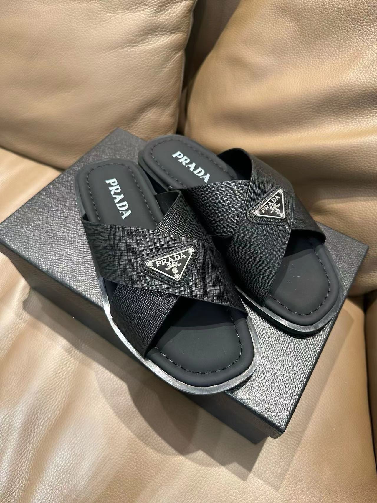 詳細な写真と価格については私に連絡してください。