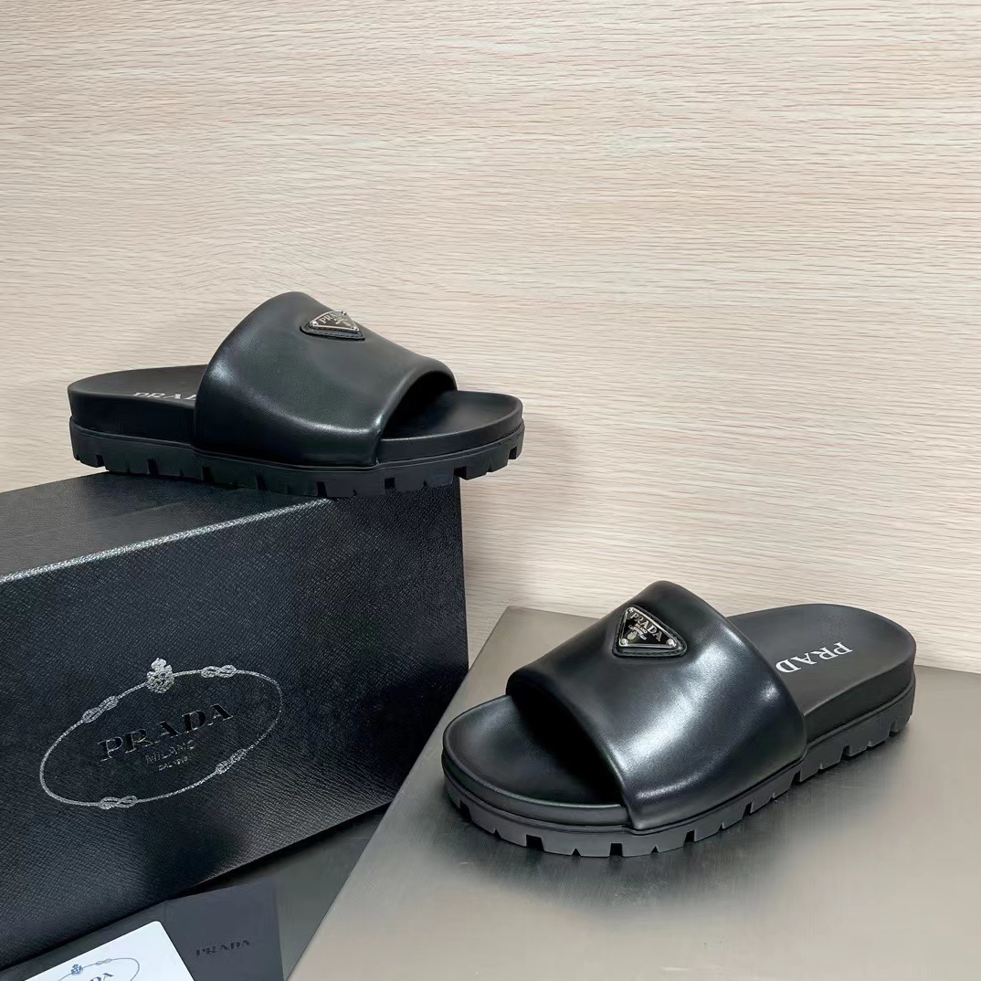 詳細な写真と価格については私に連絡してください。