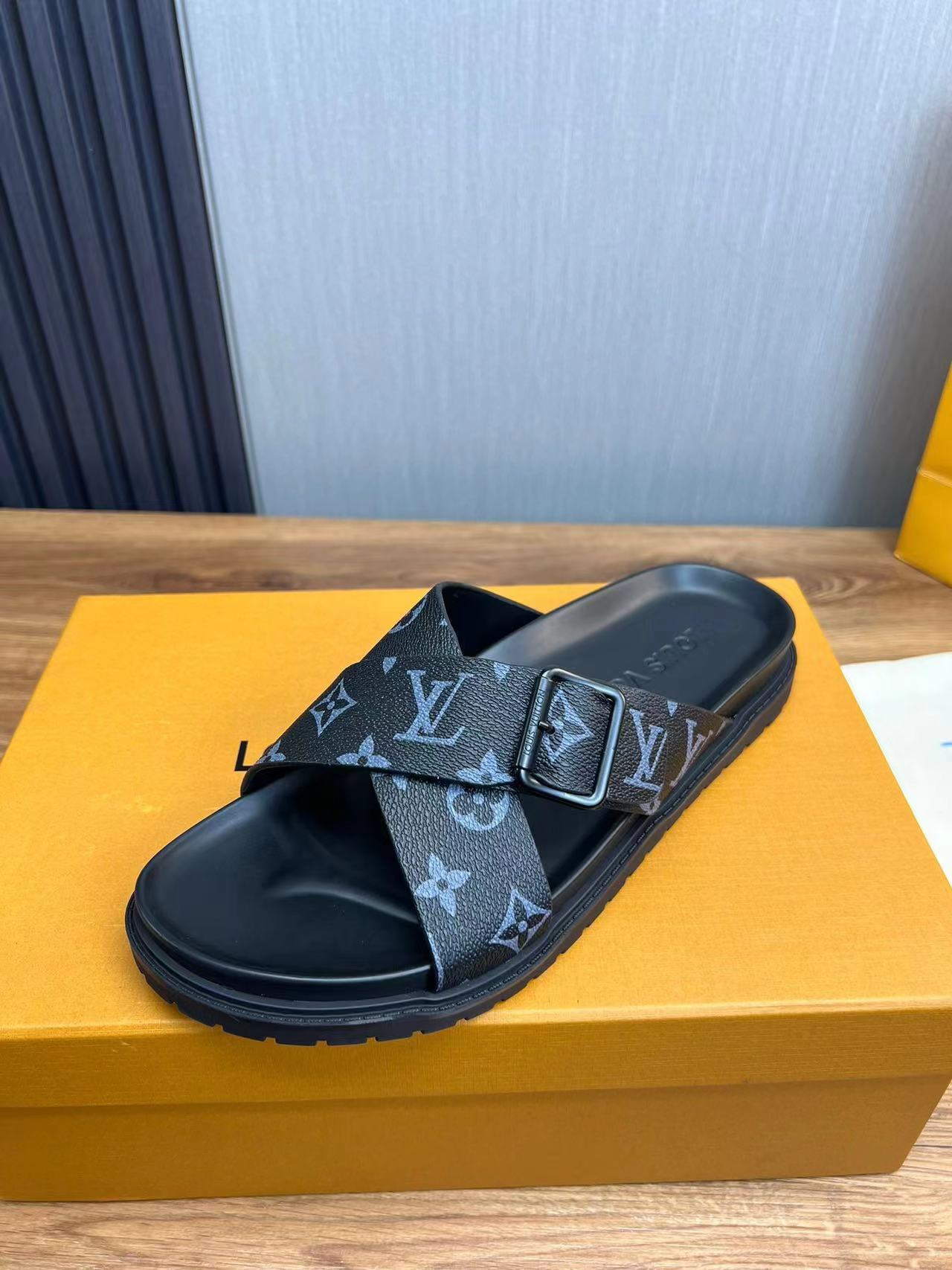 詳細な写真と価格については私に連絡してください。