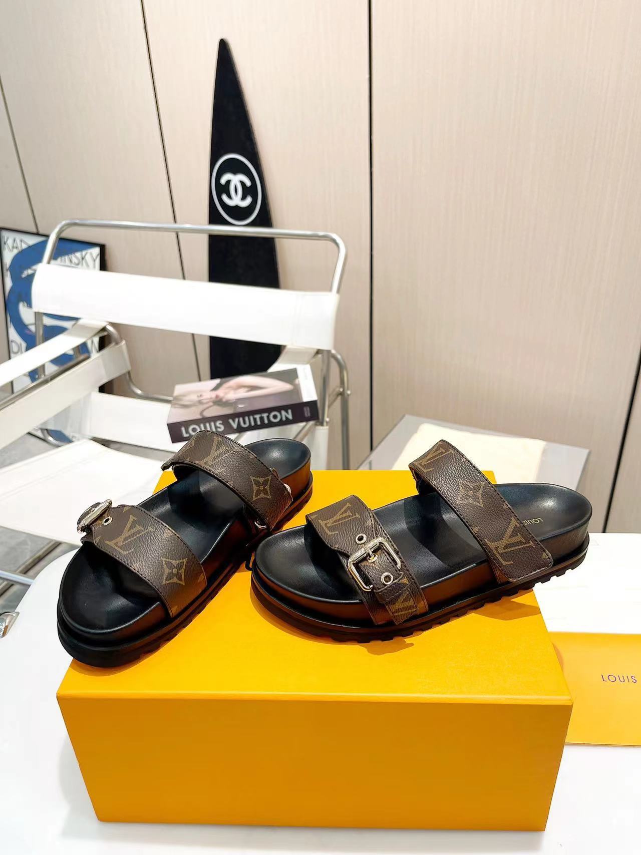 詳細な写真と価格については私に連絡してください。