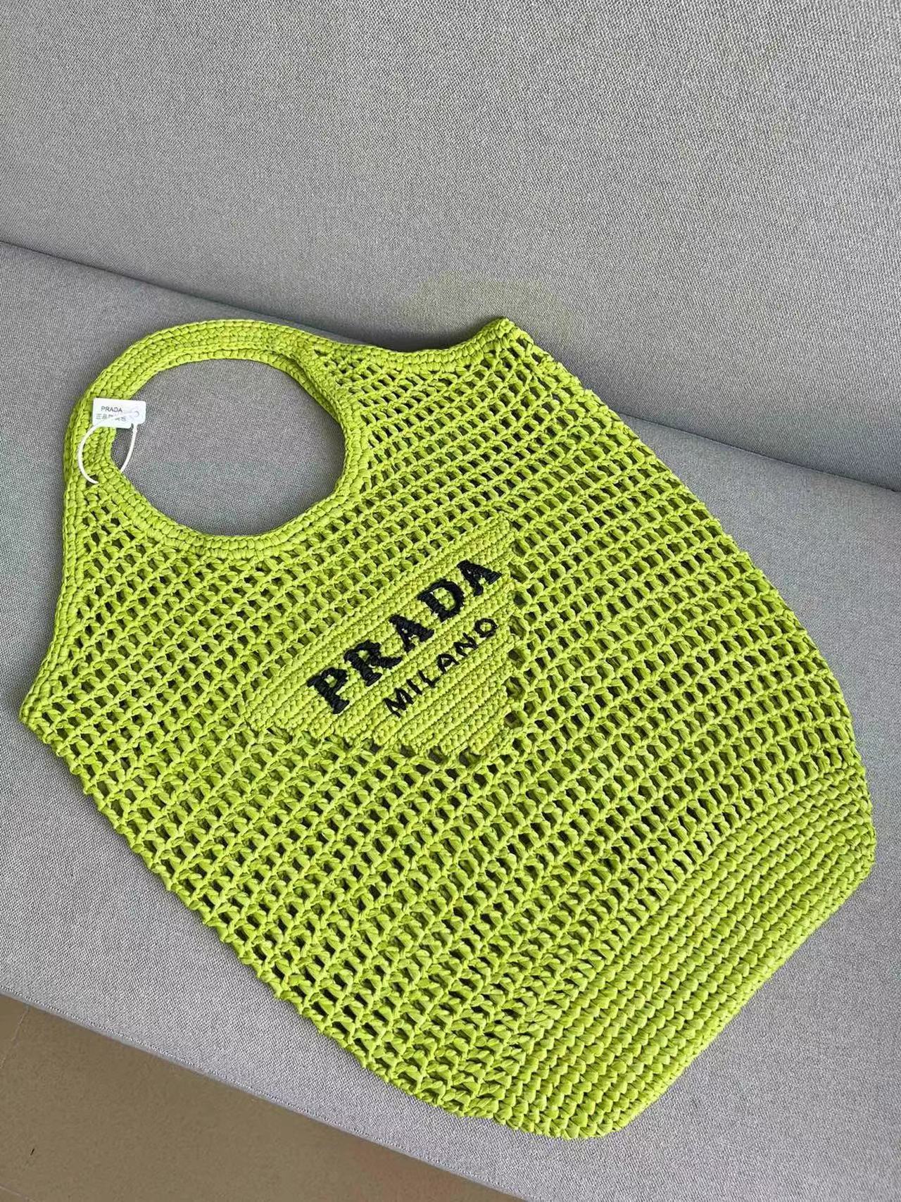 詳細な写真と価格については私に連絡してください。