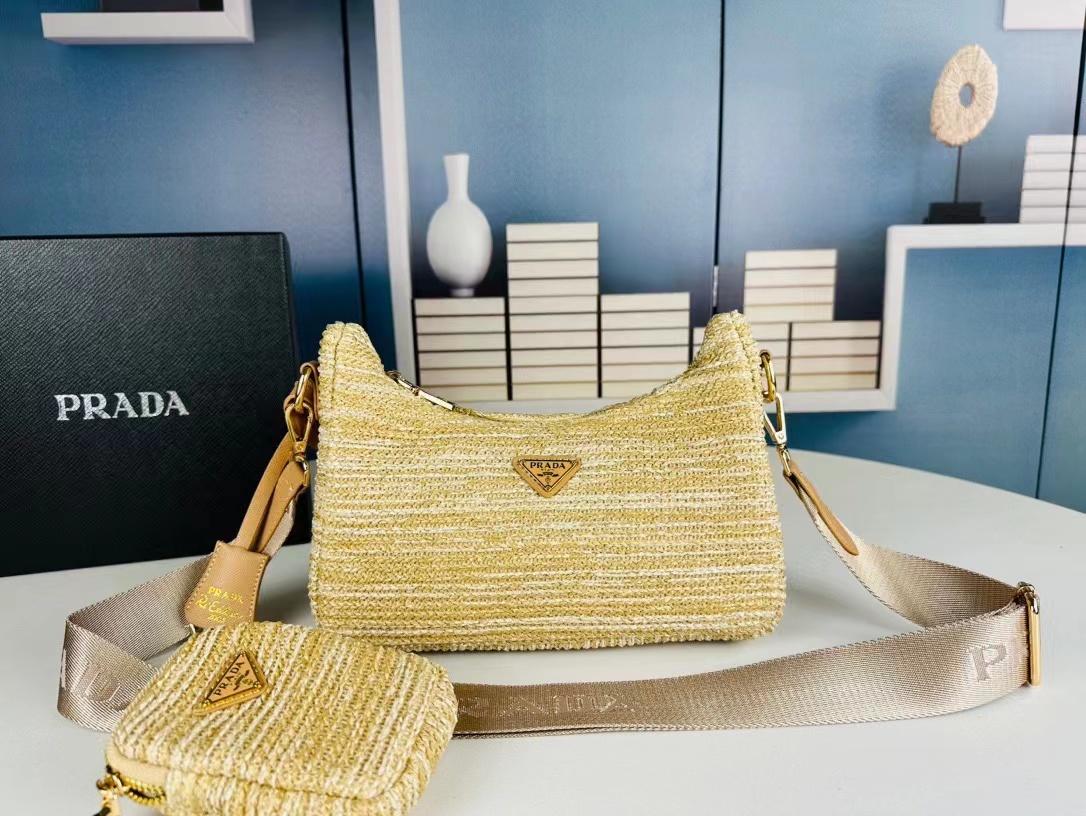 詳細な写真と価格については私に連絡してください。