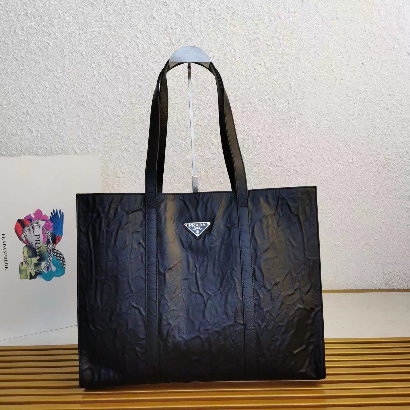 詳細な写真と価格については私に連絡してください。