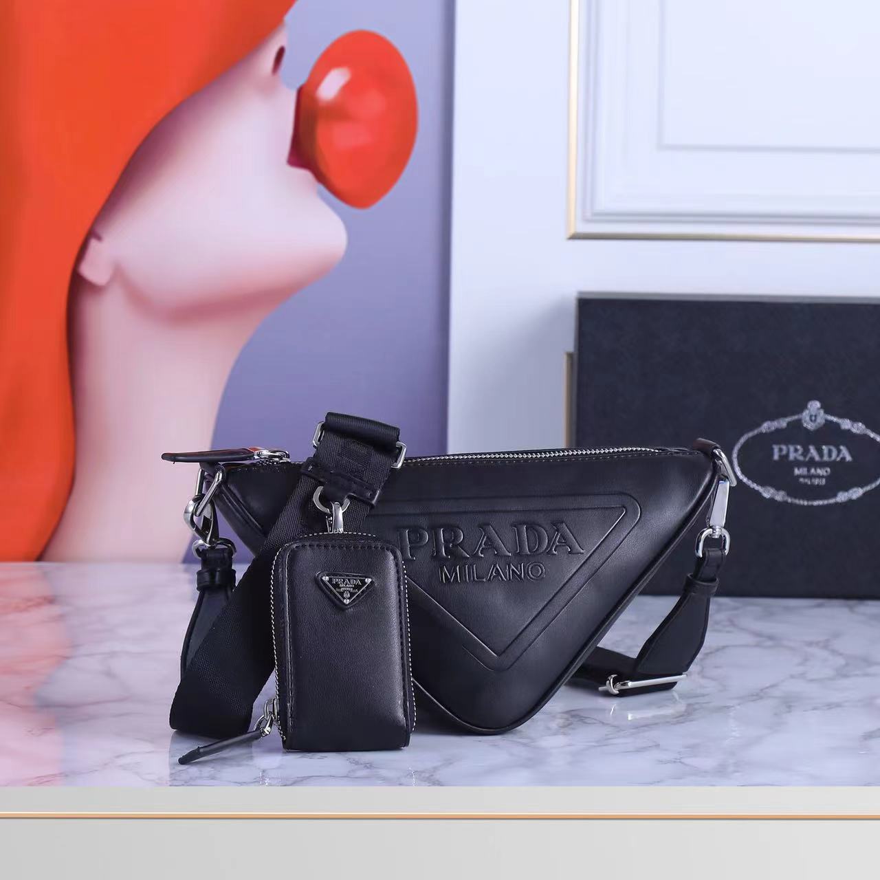 詳細な写真と価格については私に連絡してください。